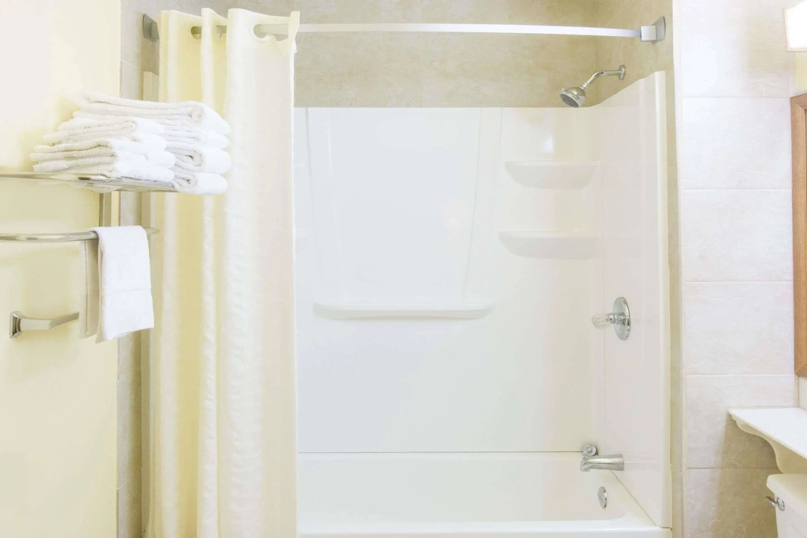 Riverfront Inn Roseburg