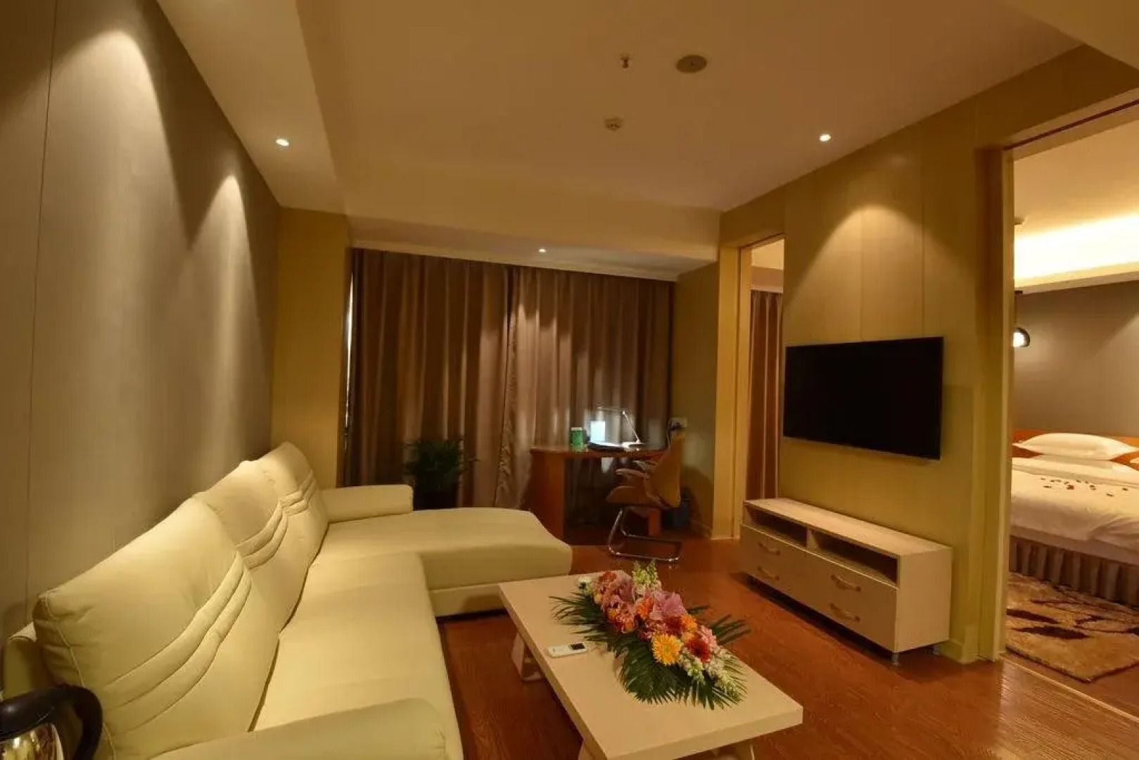 Kunming Long Teng Hotel