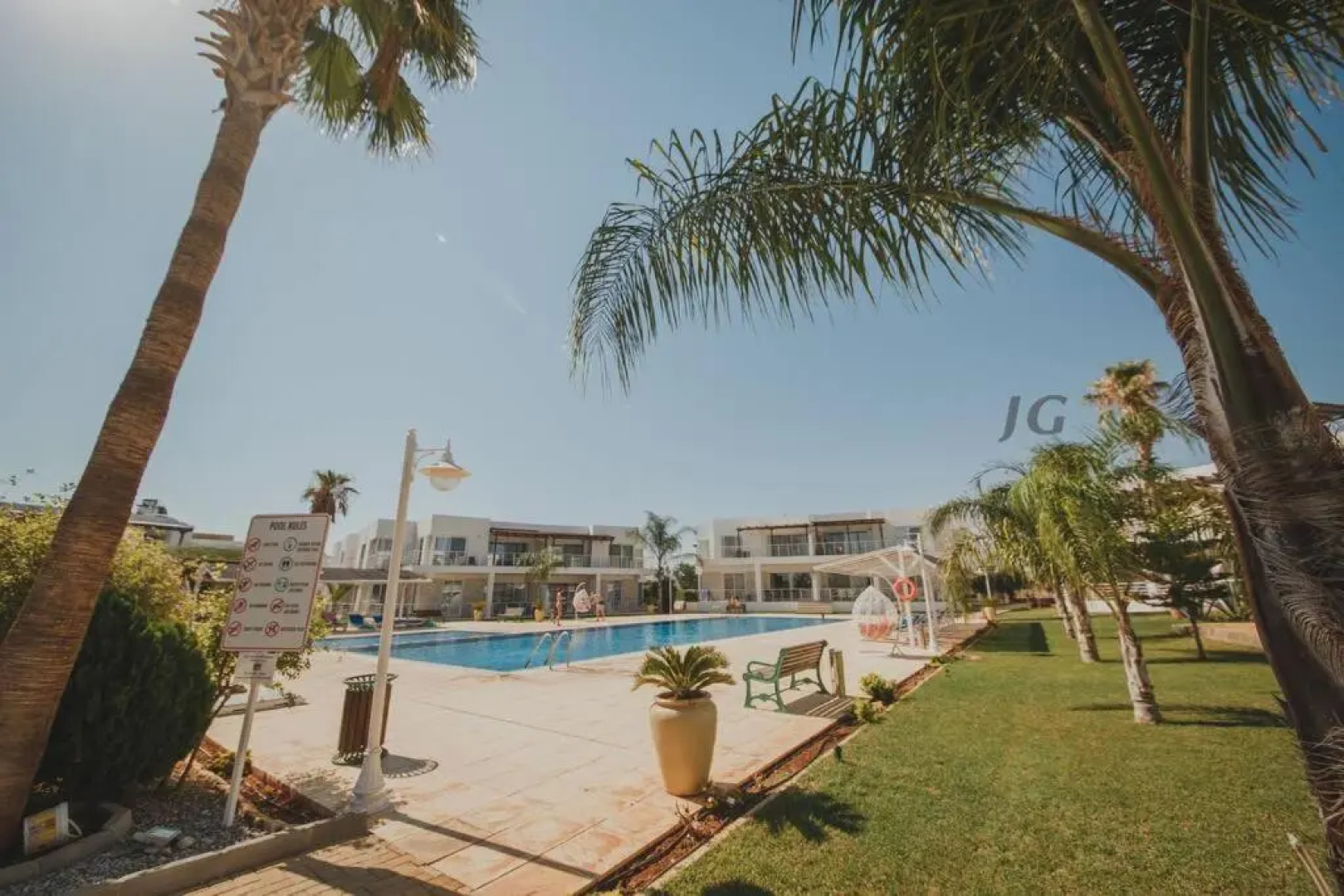 APARTAMENTY 1 komn. 70m do pljazha. akvapark*