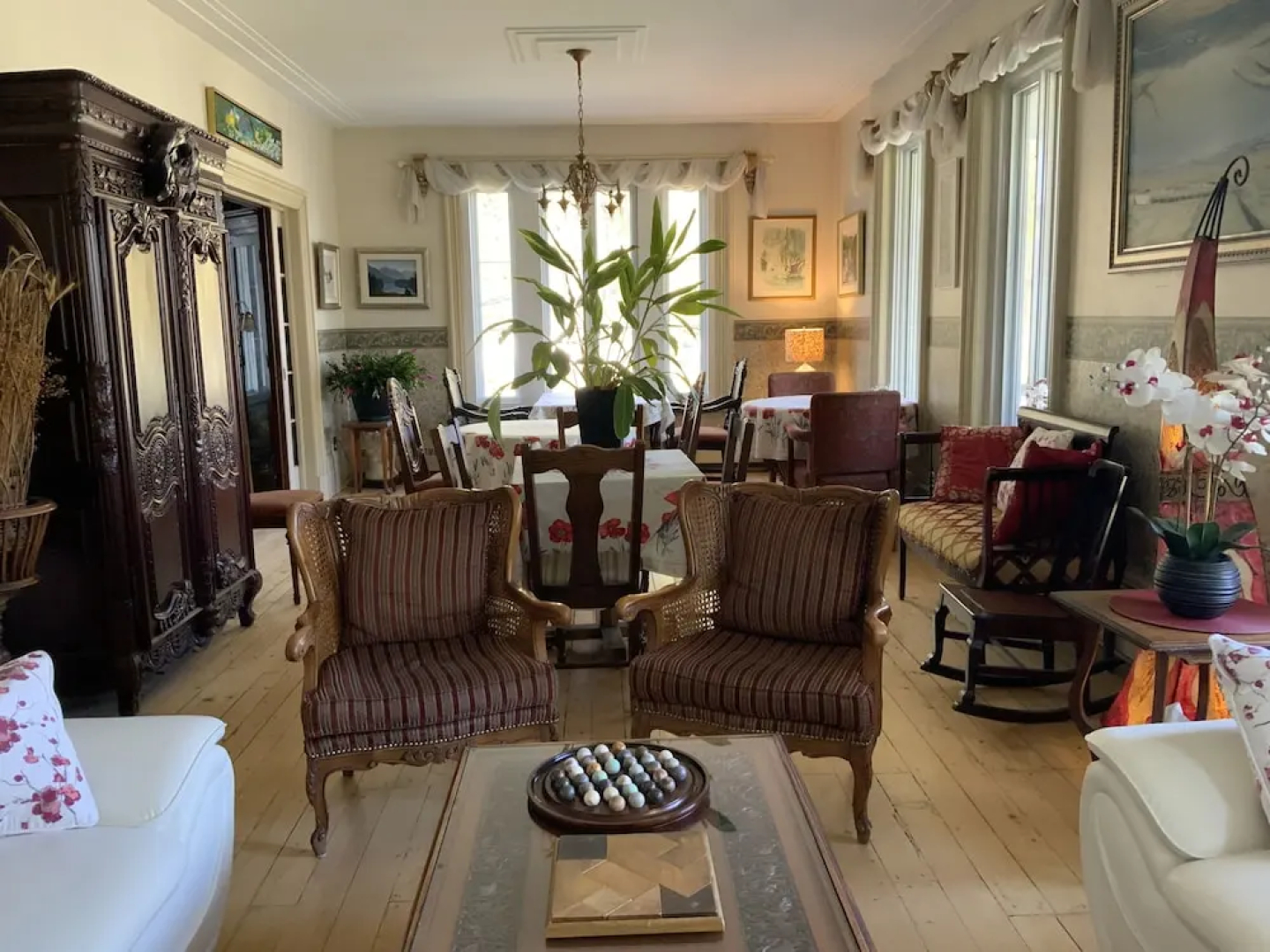 Auberge Du Sault-A-La-Puce