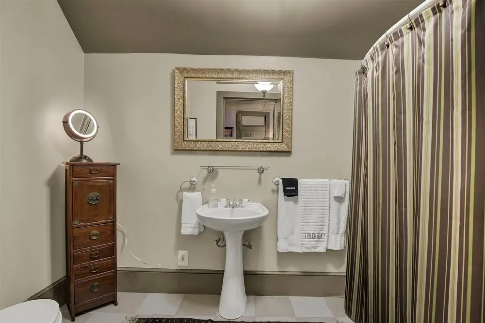 The Holekamp House Bed & Breakfast