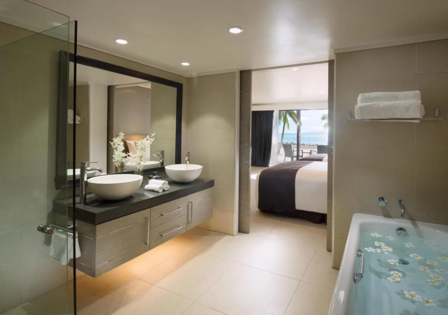 DoubleTree Resort by Hilton Hotel Fiji - Sonaisali Island
