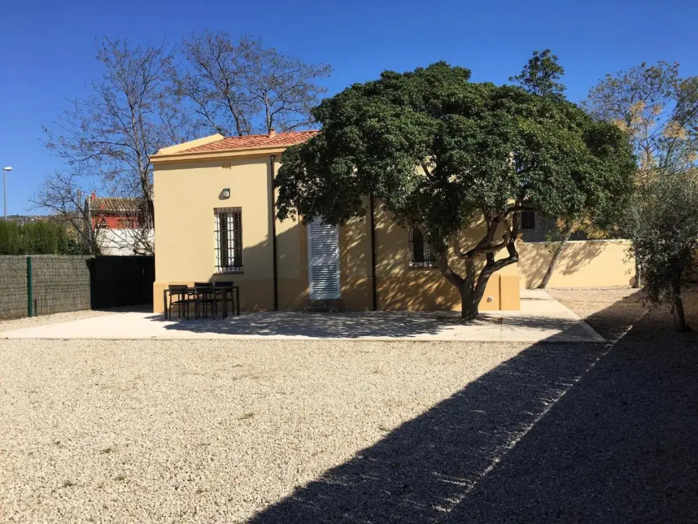 casa colonial tranquila