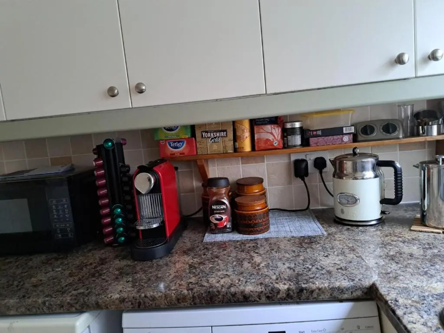 Lilyoak Bed & Breakfast