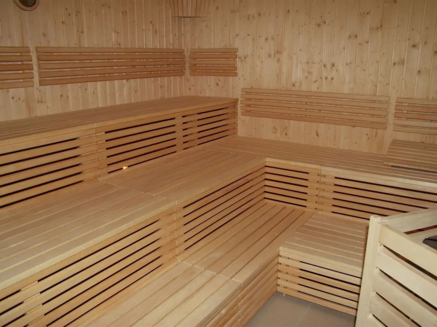 Cozy Apartment in Obertraun With Pool