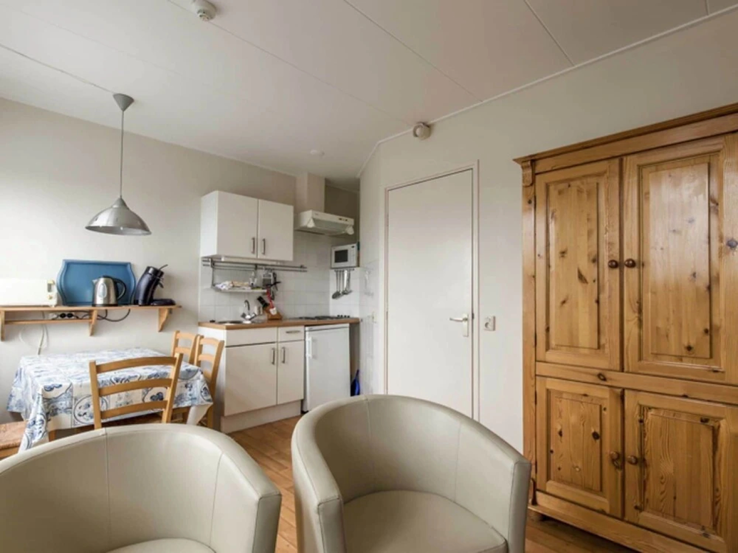 Family Apartment on Large Estate in Bergen aan Zee near Dunes & Beach