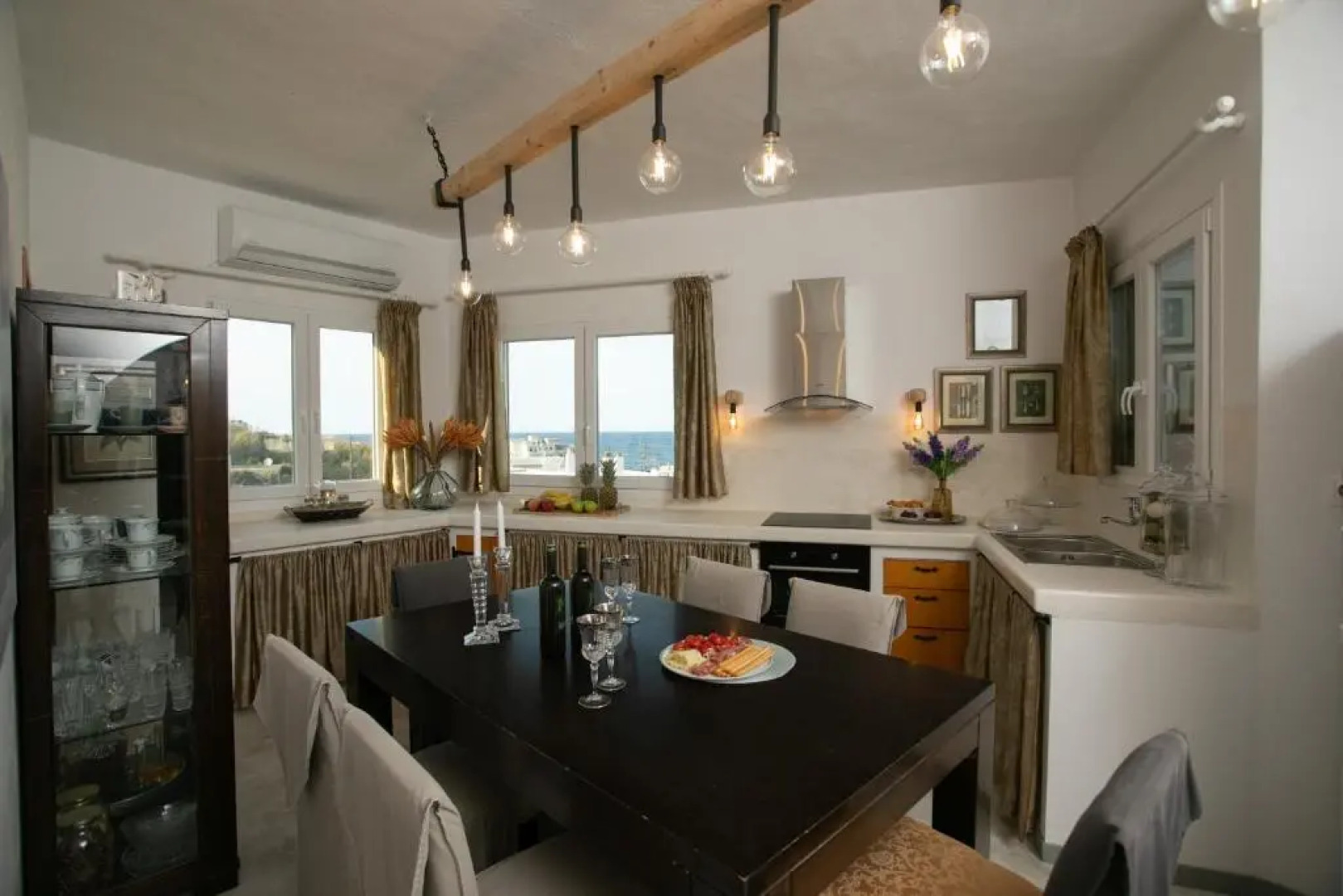 white house apollon naxos