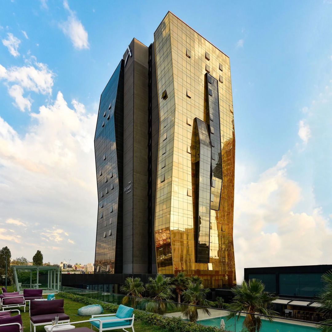 Tango Arjaan by Rotana Hotel