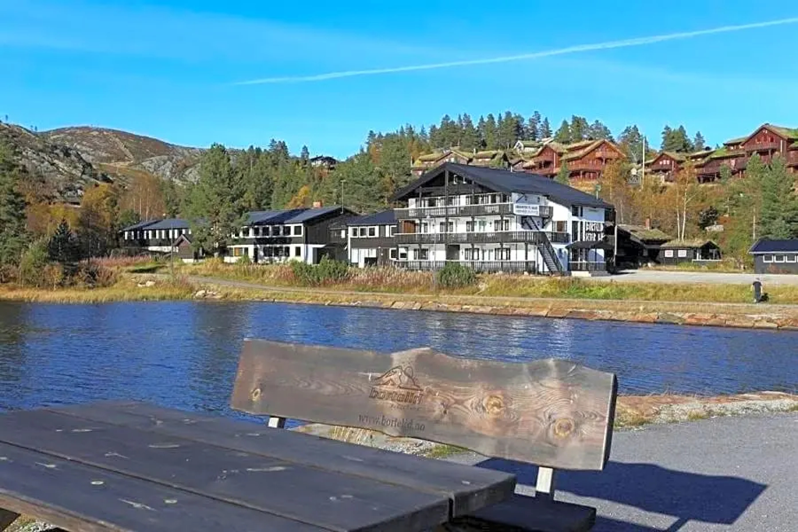 Bortelid Booking