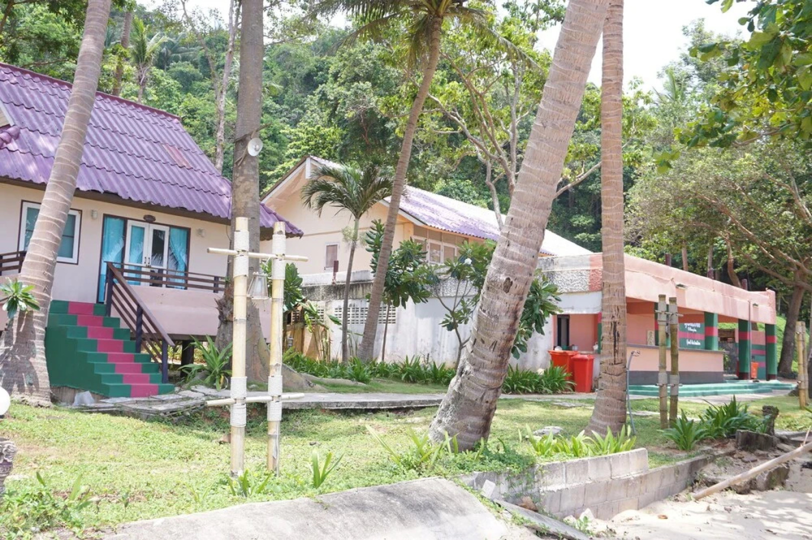 Yaravee Beach and Resort