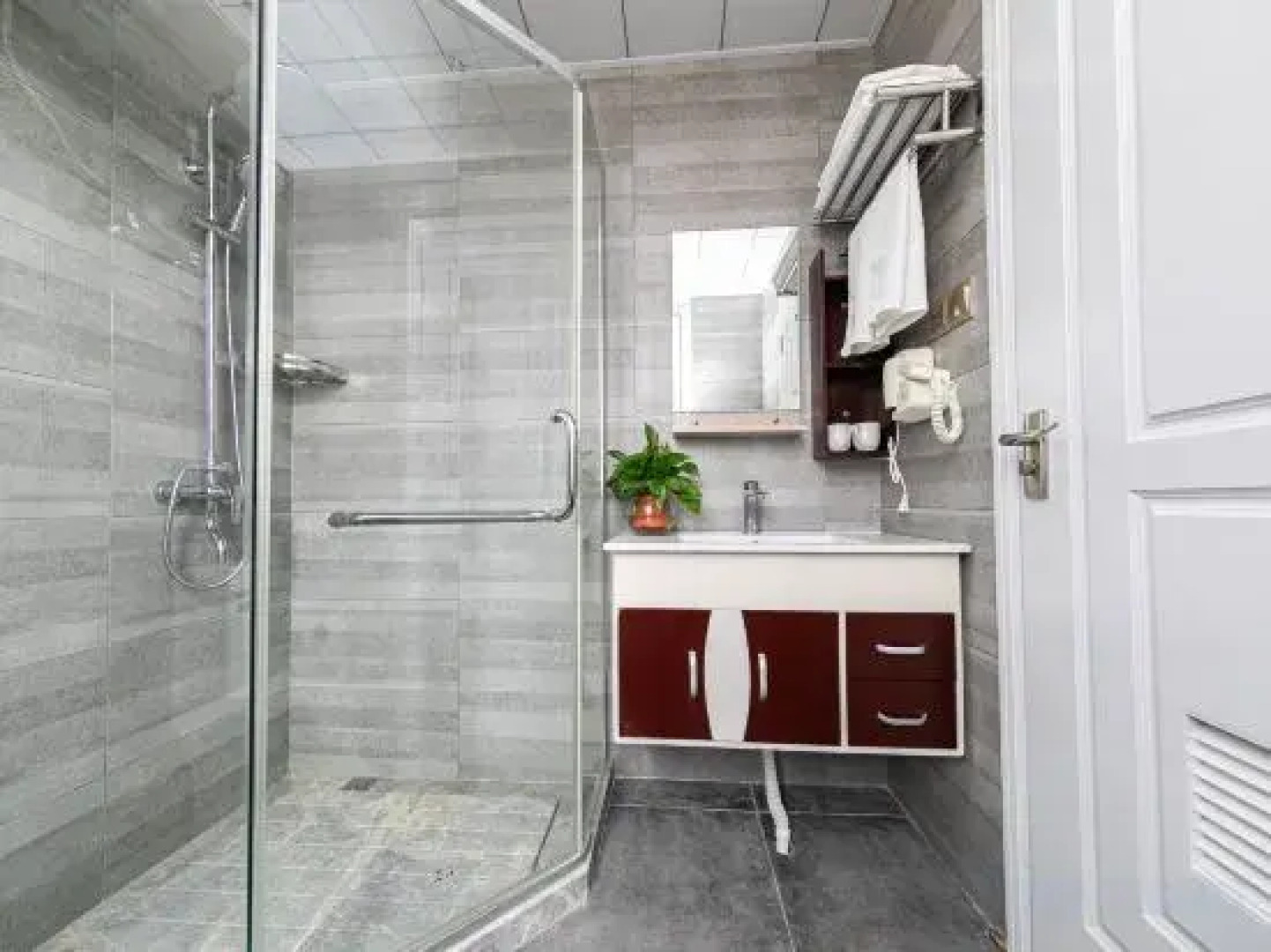 Zhujiajian Linhai Qishe·Shore Seaside Sunrise Holiday Villa (Dongsha Scenic Area)