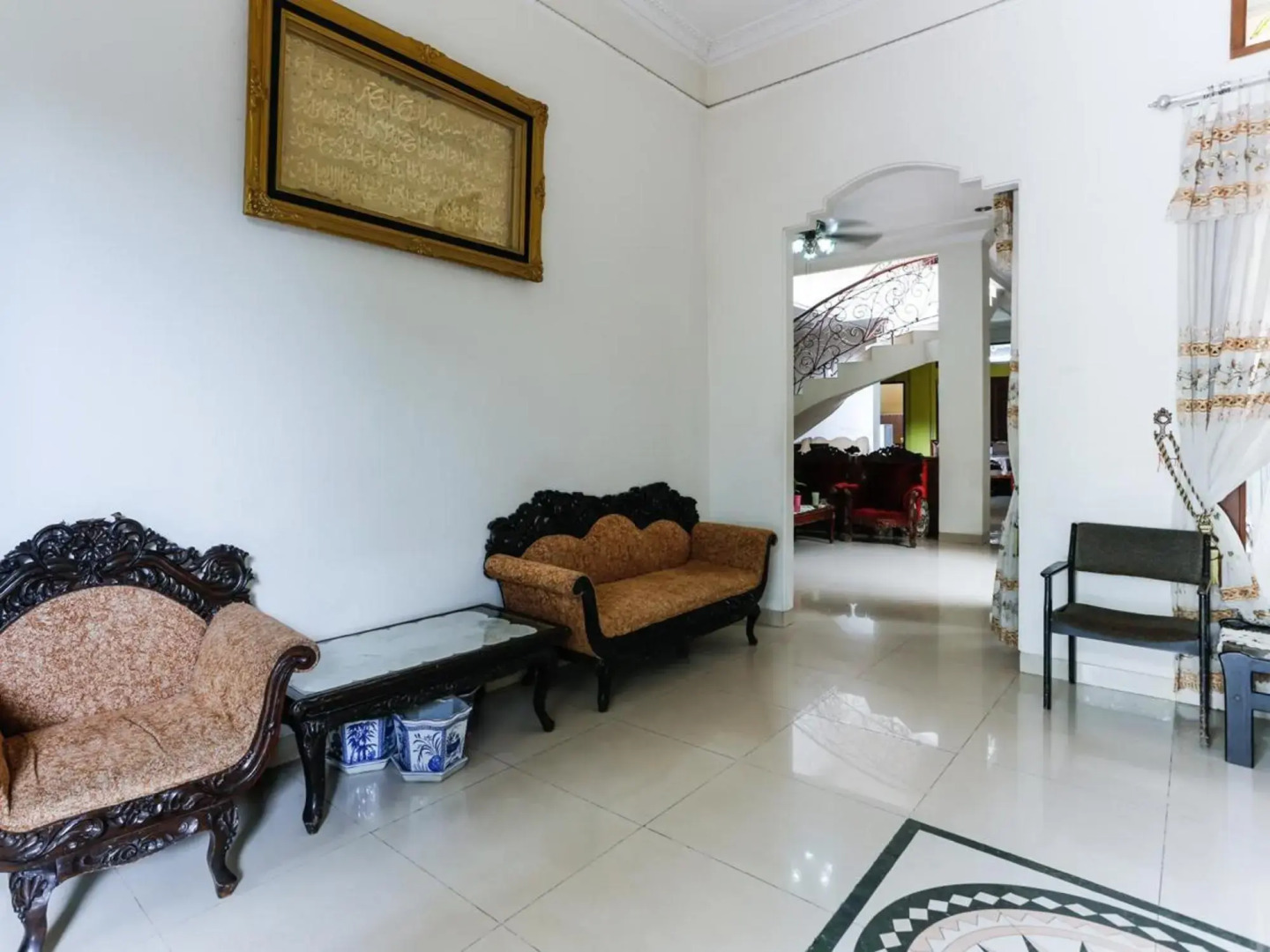 OYO 3759 Delima Guest House Syariah