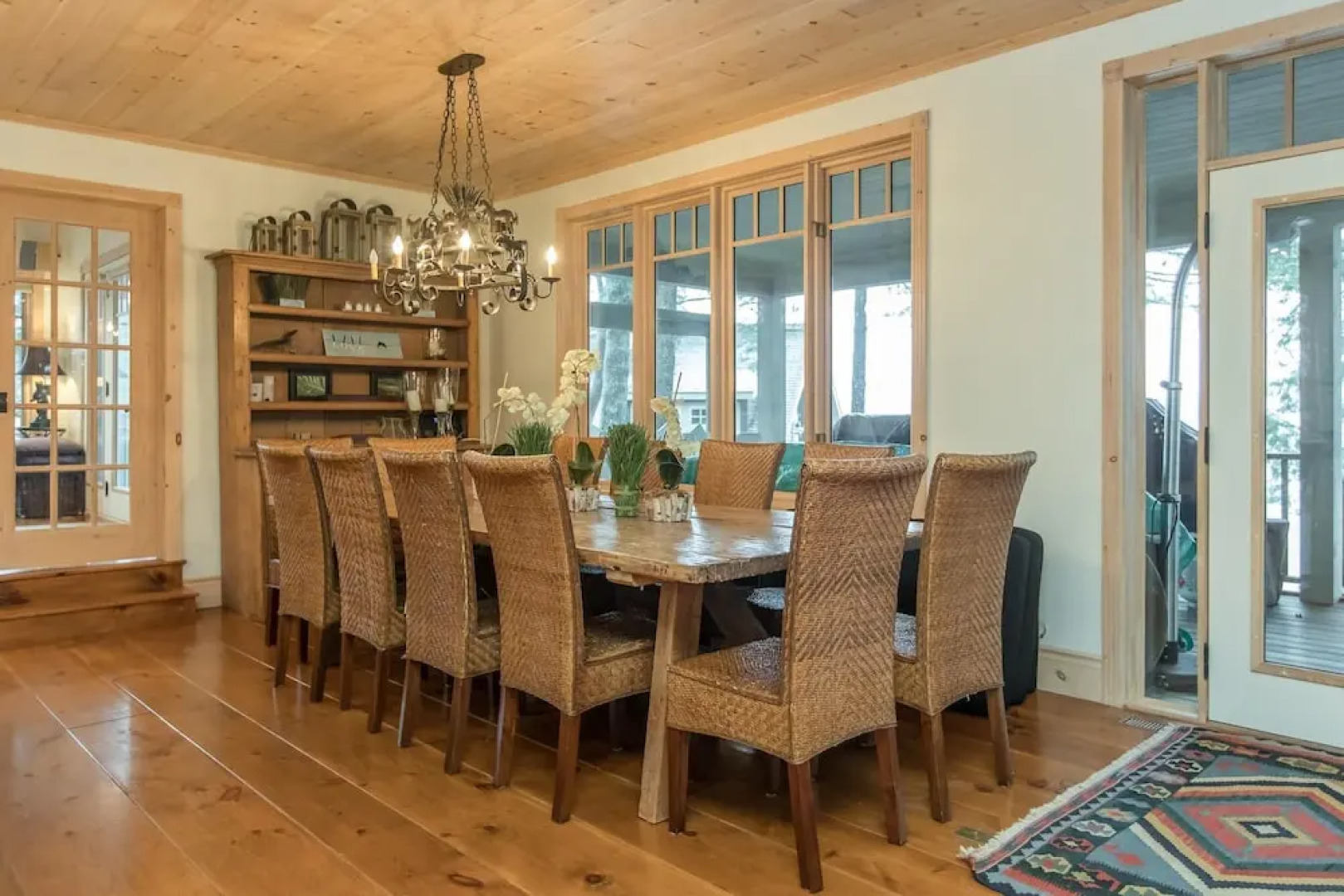 Fabulous Lake Muskoka Cottage & Boathouse~the perfect retreat!