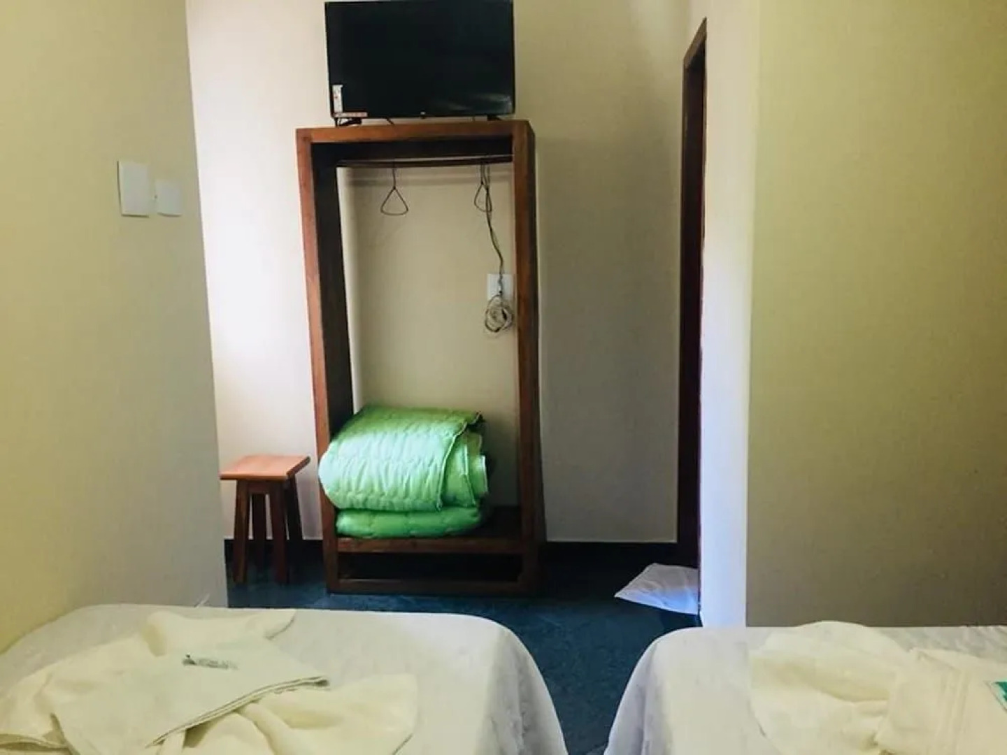 Residencial Caravelas Hotel