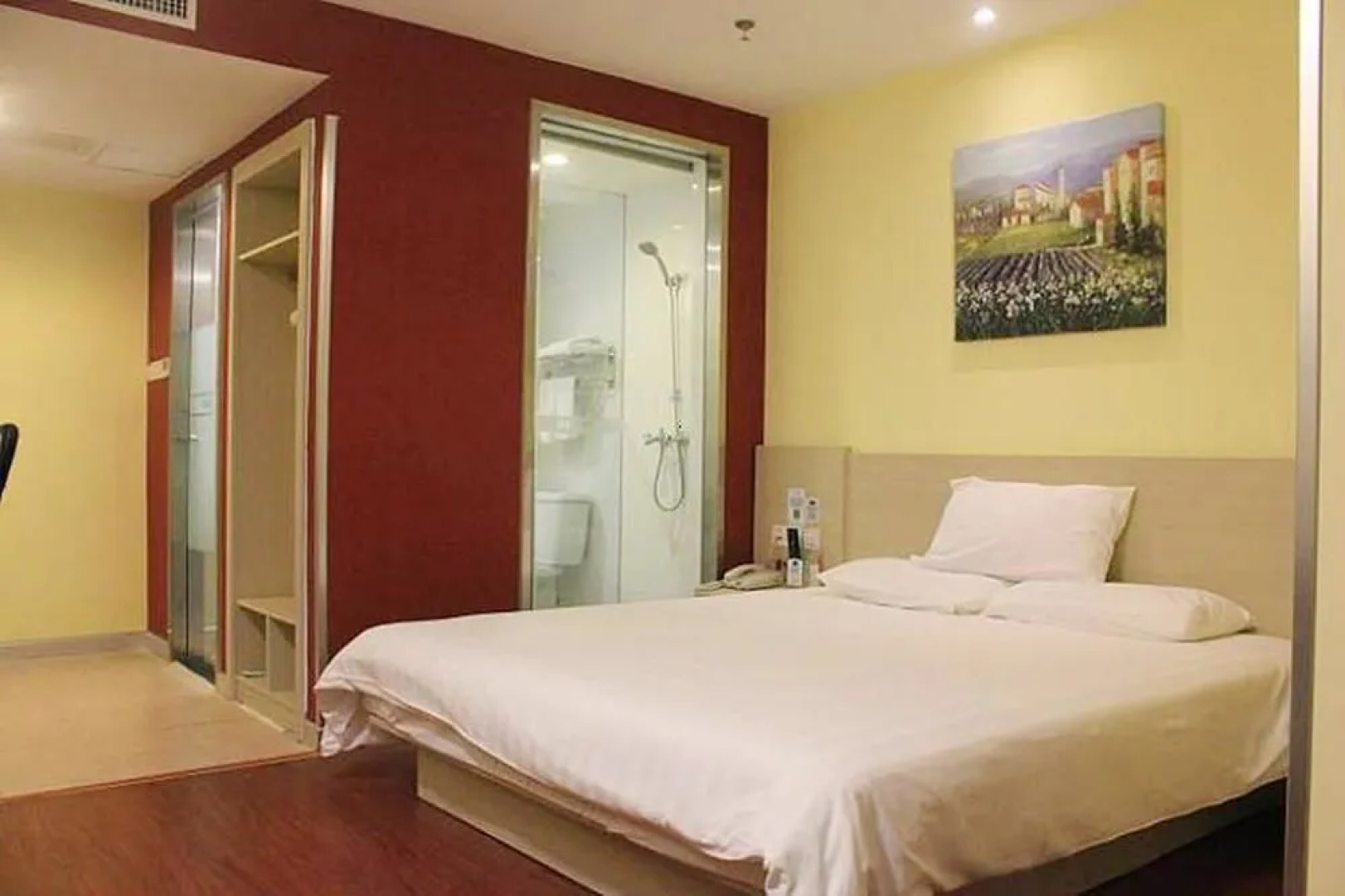 Hanting Express Anshan Railway Station Branch