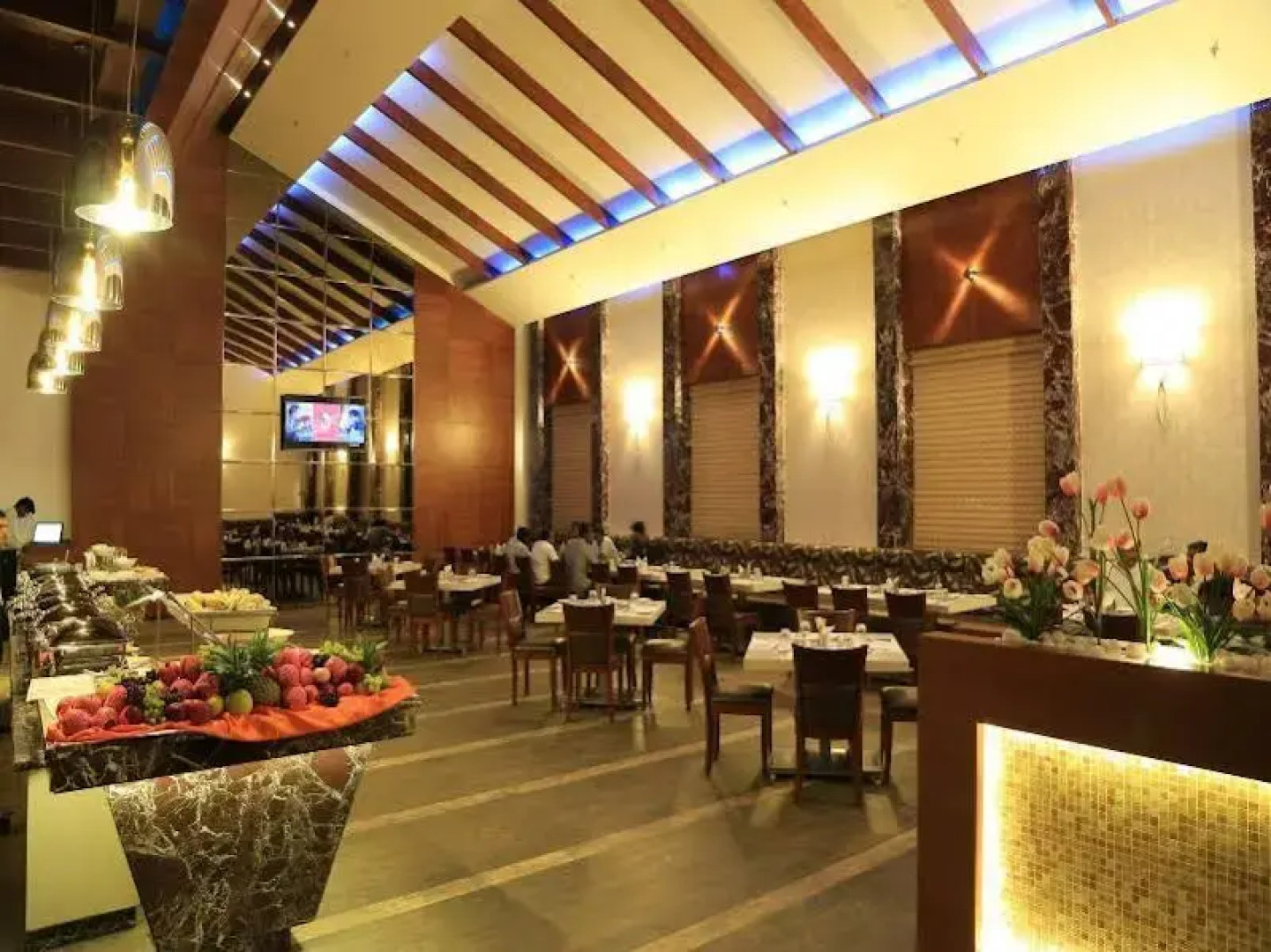 Dhanalakshmi Srinivasan Hotel