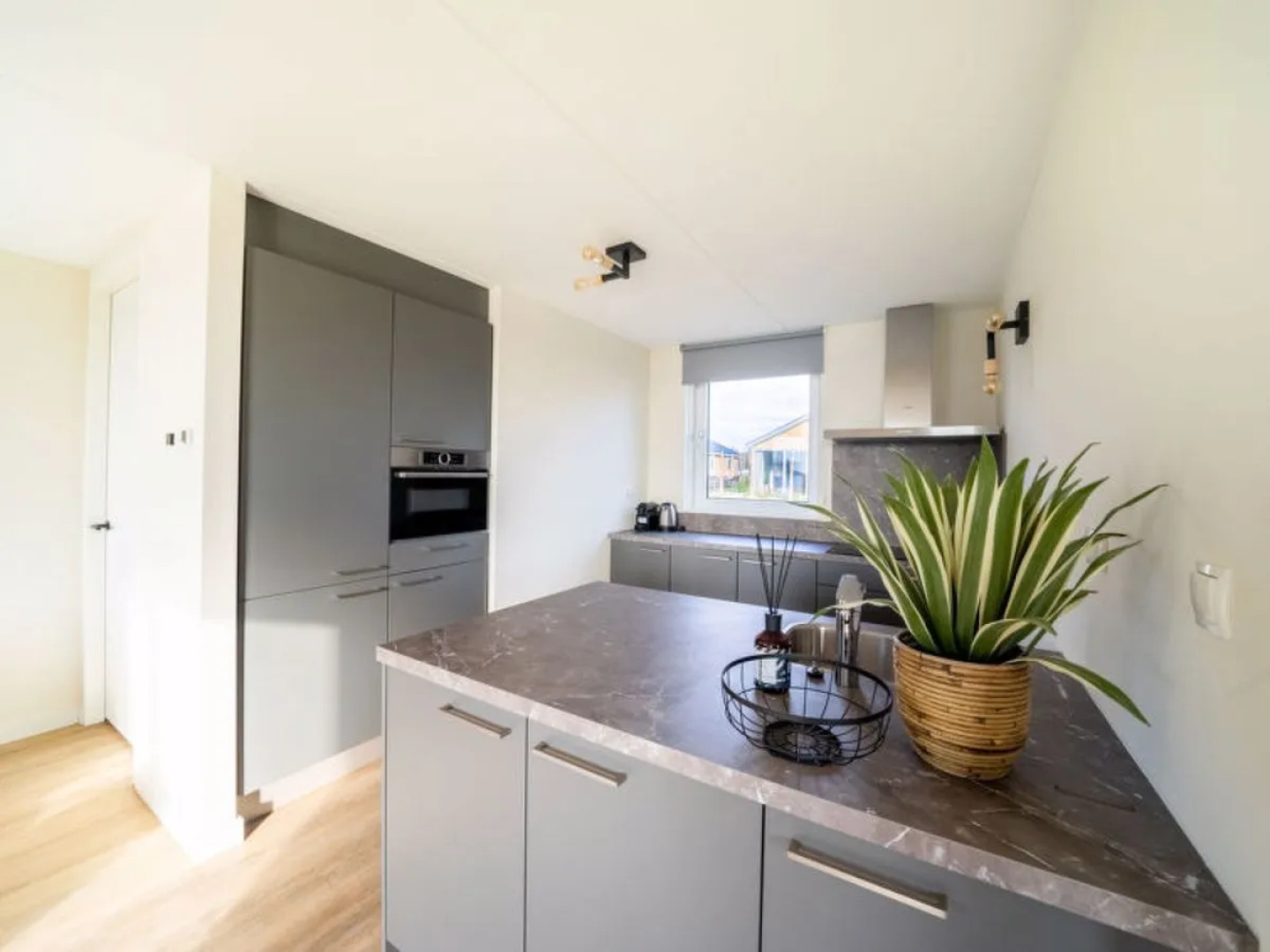 Resort De Kraaijenbergse Plassen 10279