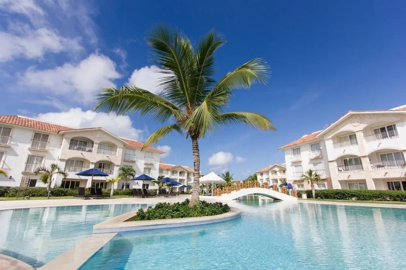 Cadaques Caribe Apartment