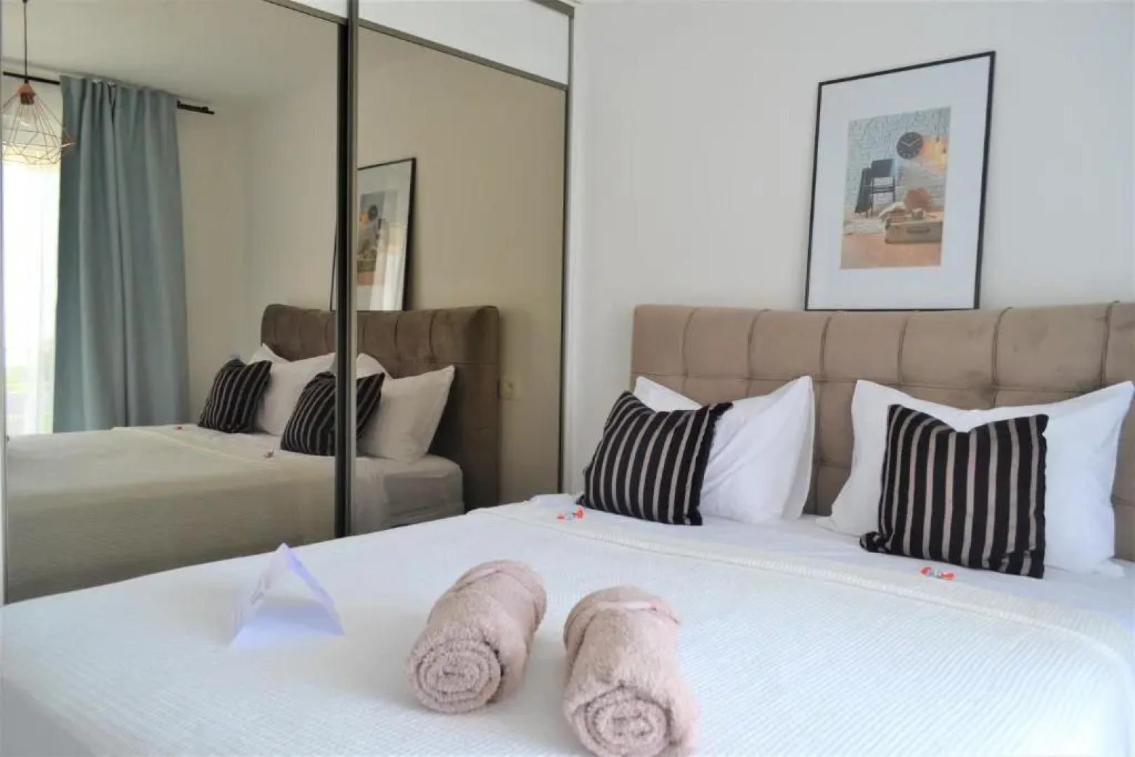 Sea view villa with a pool-3 apartments