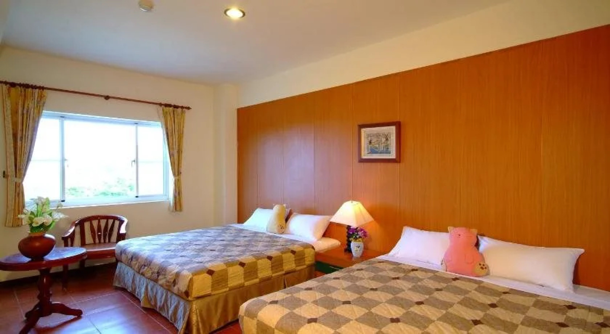 East Sun Spa Garden Hotel