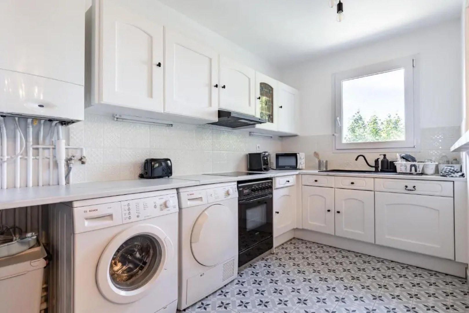 Design 3 Bedrooms Appartment, Near Champs Elysees