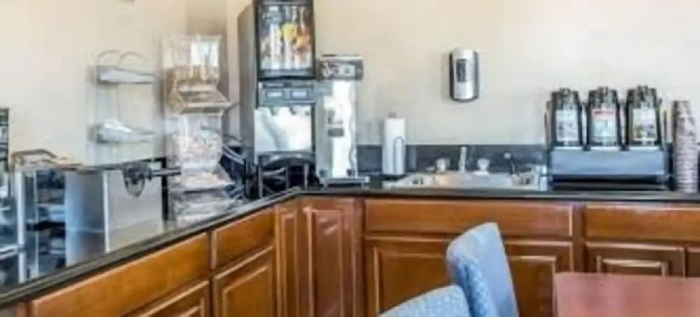 Rodeway Inn & Suites