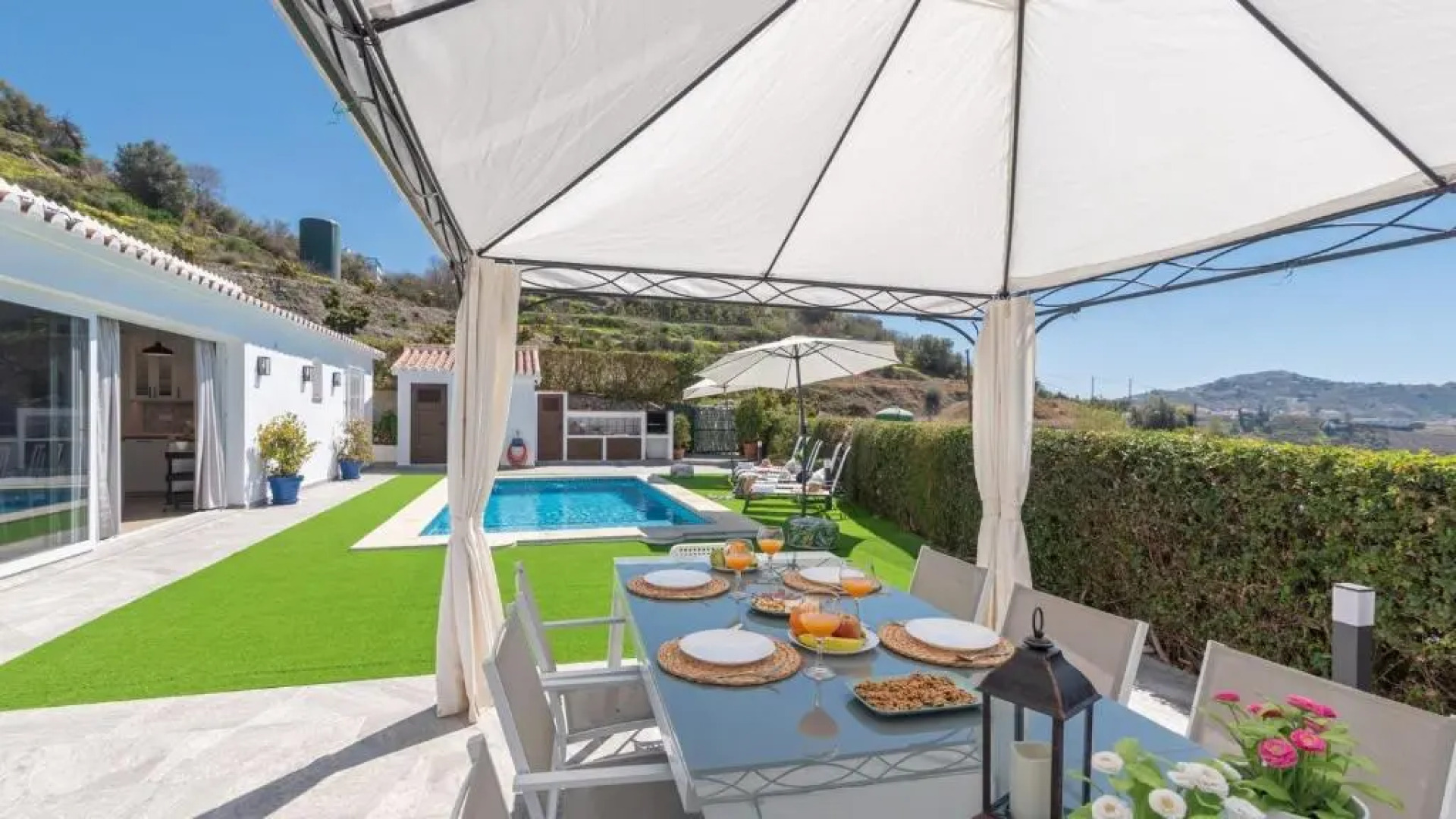 Cortijo Entre Pueblos Competa by Ruralidays