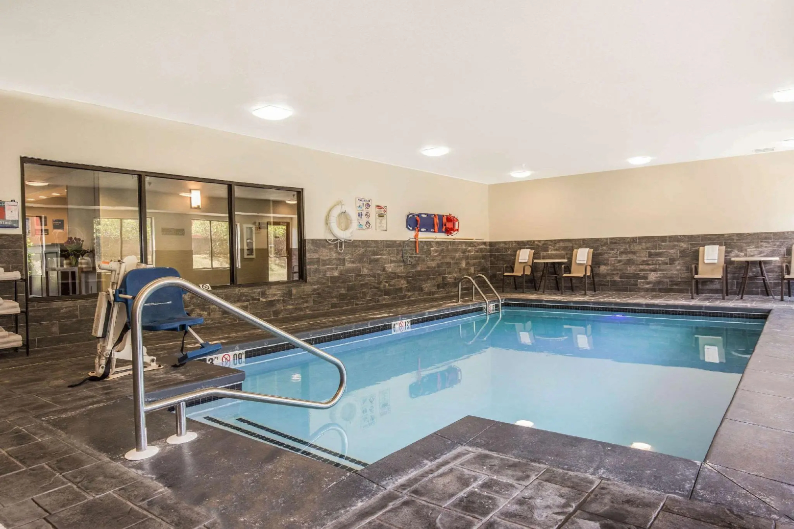 Comfort Inn La Porte