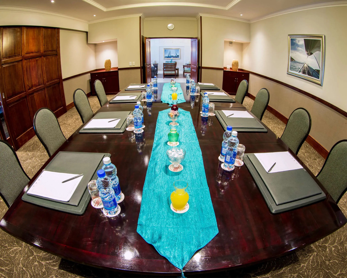 Courtyard Hotel Gqeberha