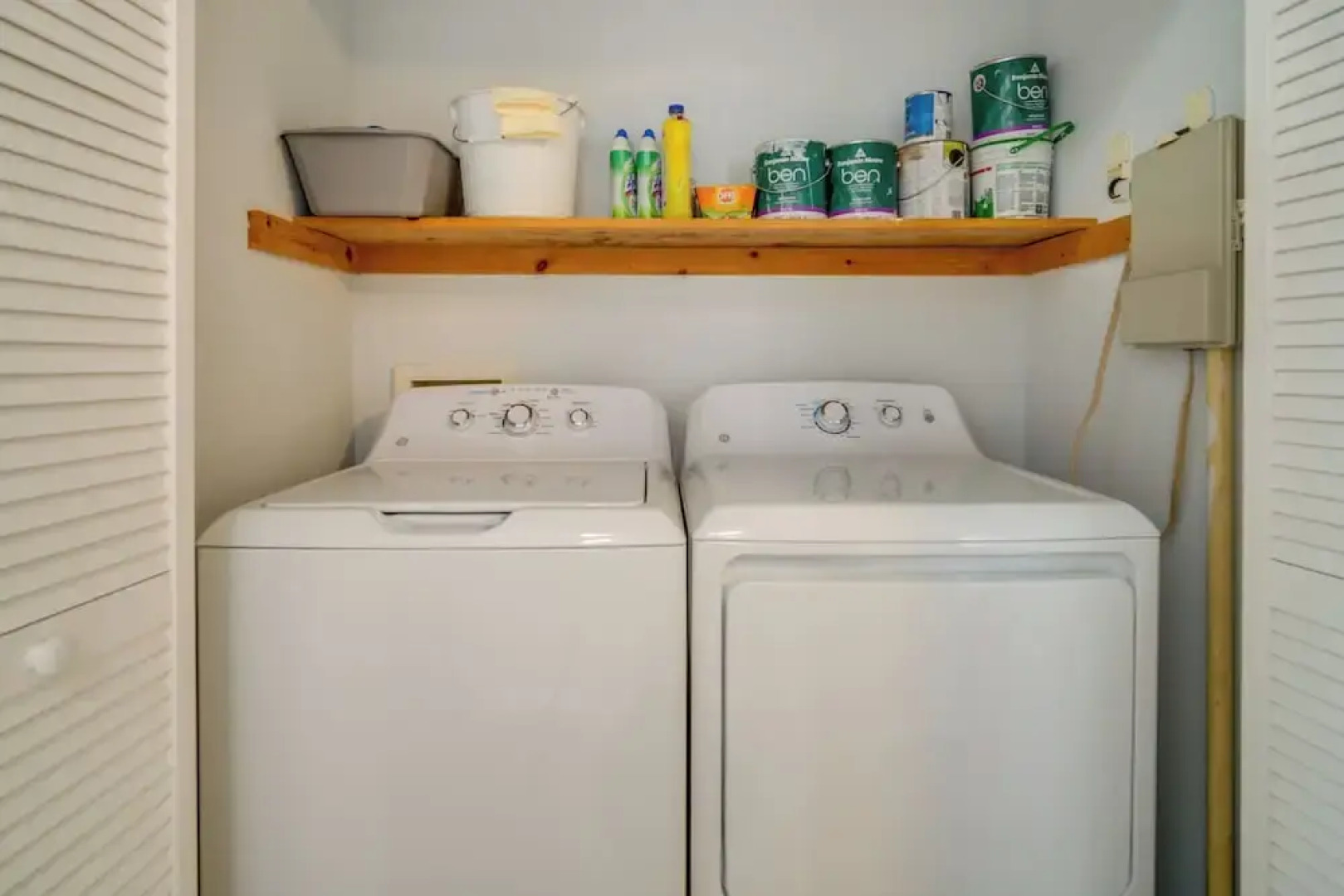 Pet-friendly Villas Vacation Rental: Walk to Bay