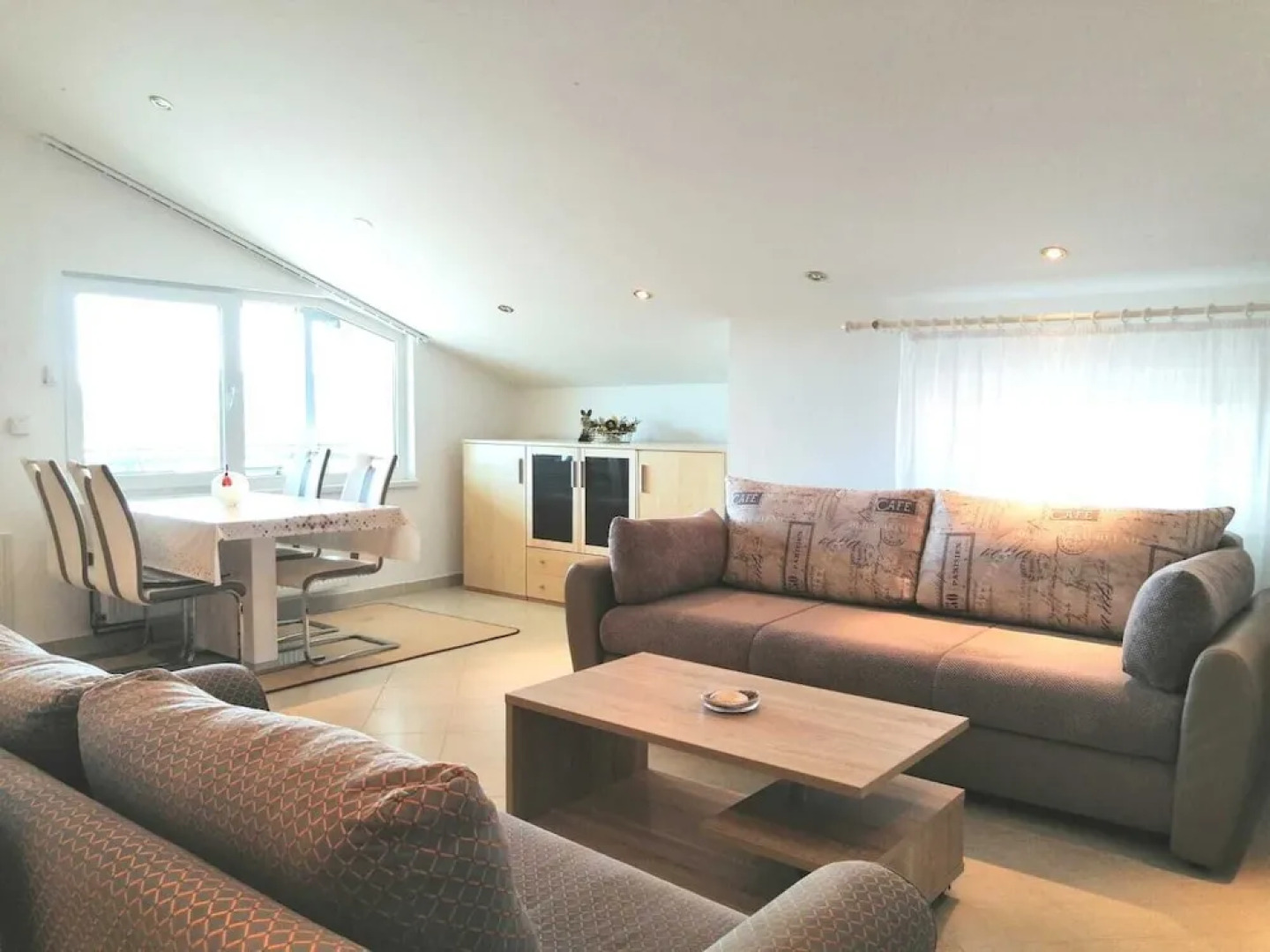 Family Apartment with Spatious Terrace