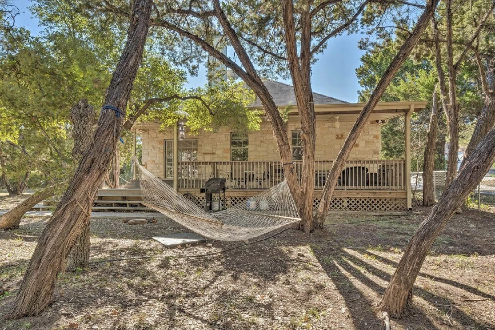 Covered Deck & 2-story Dock: Lake Travis Home!