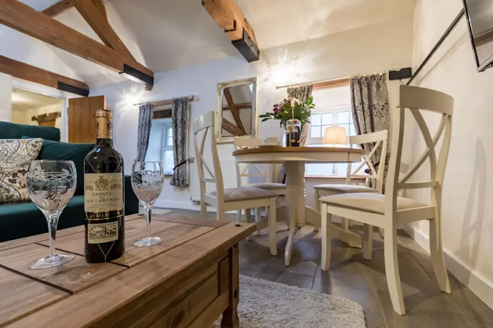 The Stables at Brambles Farm - Sleeps 2, Wifi