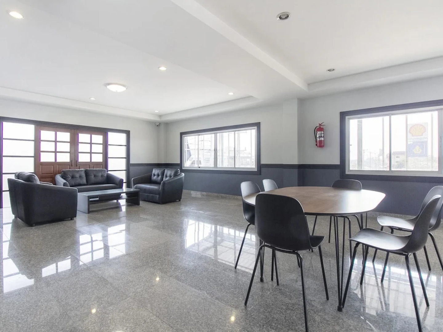 Oyo 664 Nara Hotel Restaurant And Bar