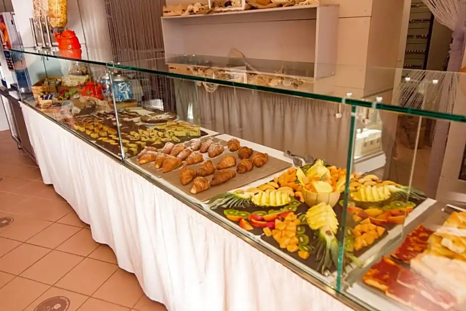 CSA Holiday House Hotel