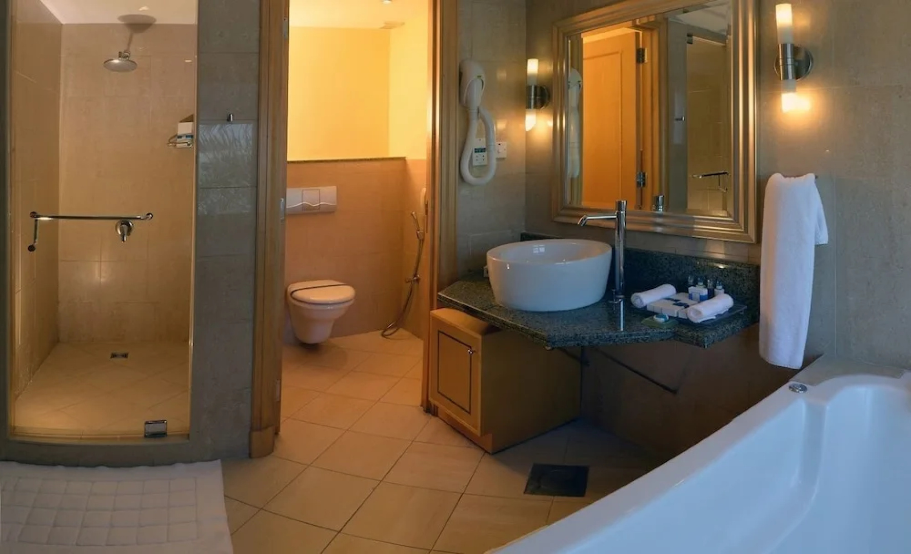 Seashell Julaia Hotel and Resort