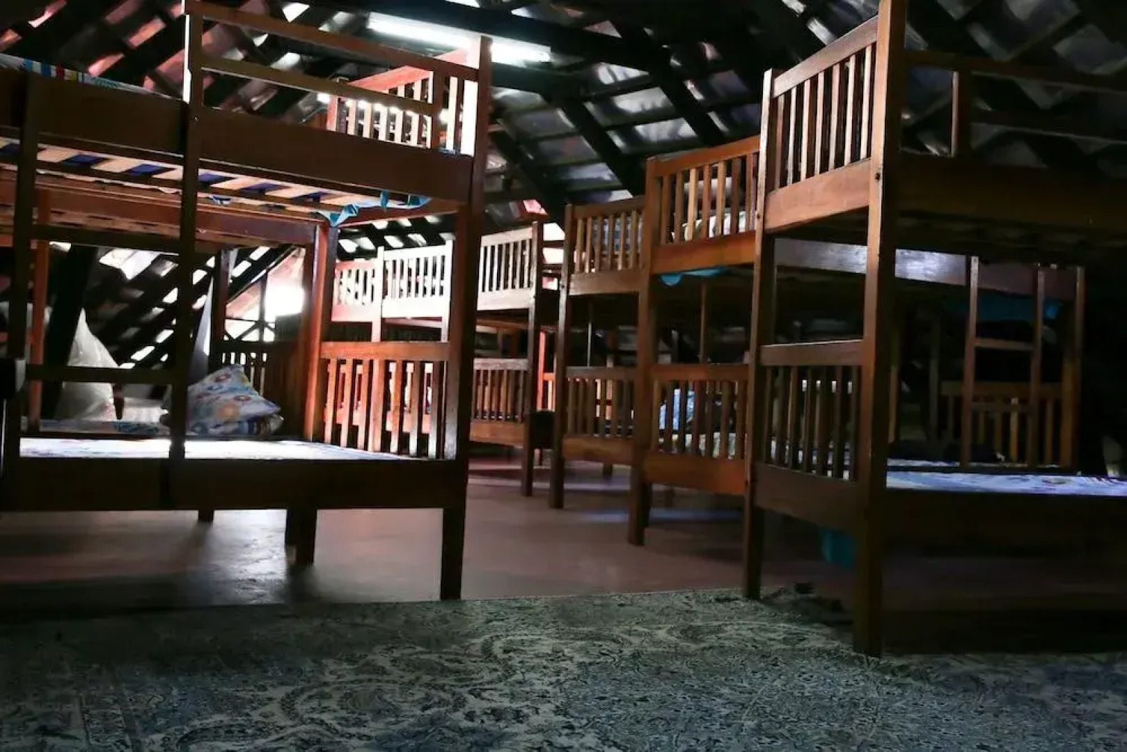 Buddha's Tree Backpackers - Adults Only