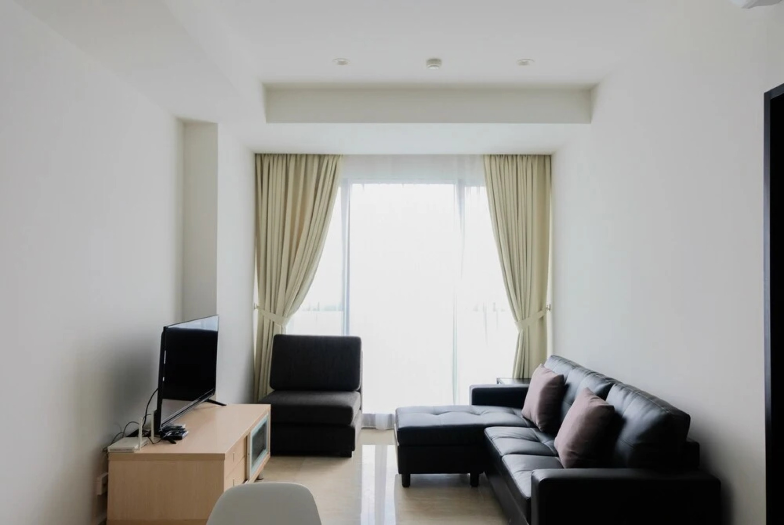 Exclusive 1BR at The Branz Apartment near Shopping Mall