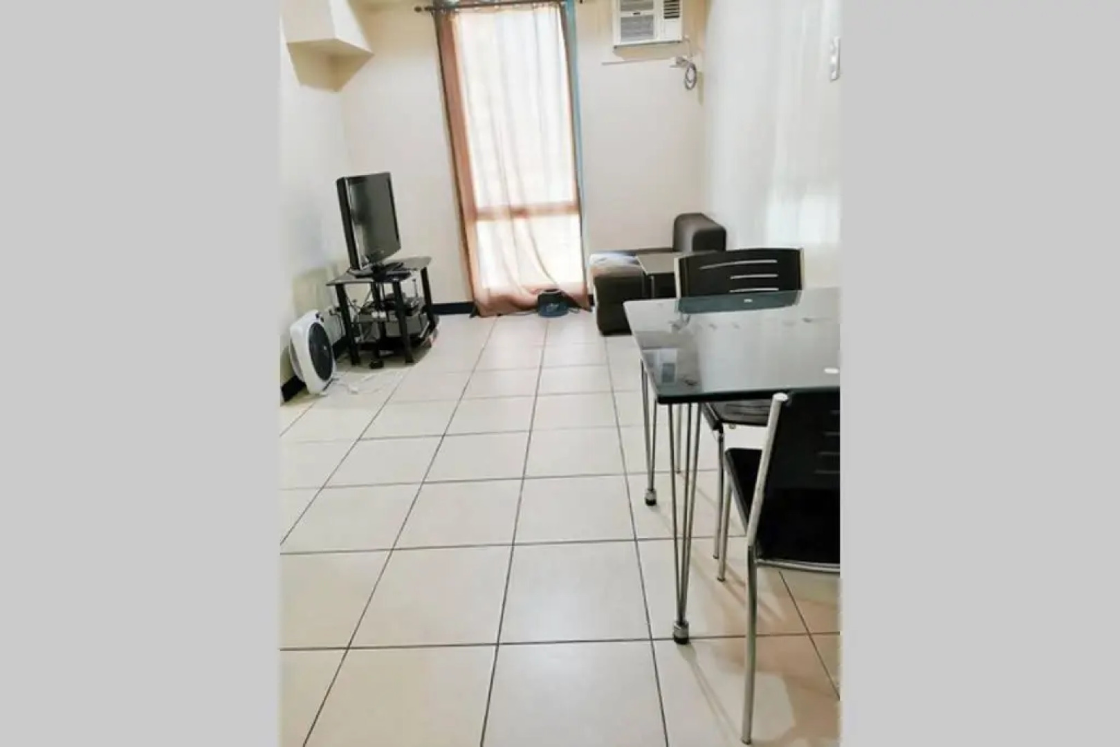 3415 HoliStay Manila 1-Bedroom Condo with NETFLIX and Balcony