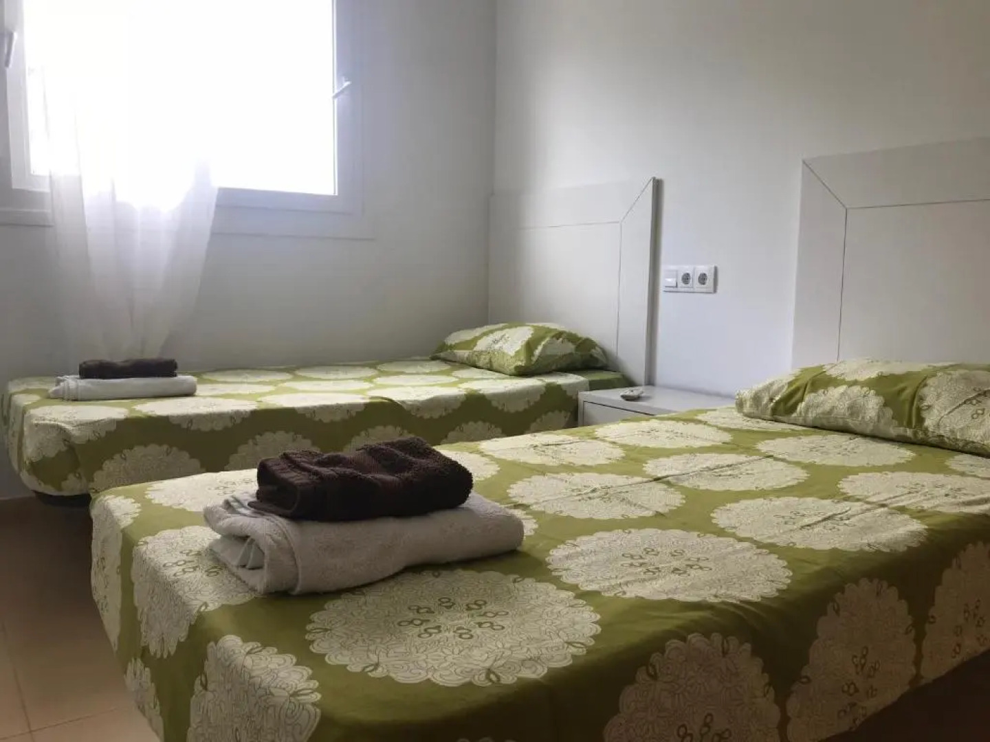 2 bed apartment on Condado De Alhama with roof solarium N5