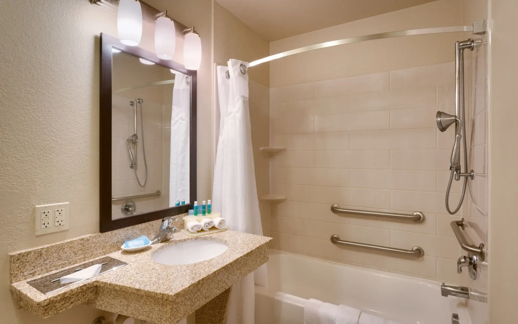 Holiday Inn Express & Suites Orem-North Provo by IHG