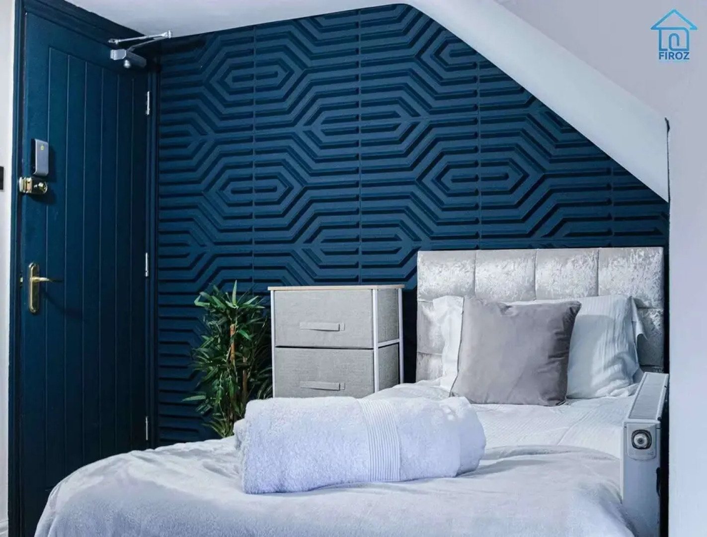 York Contractor House by Firoz Property Management