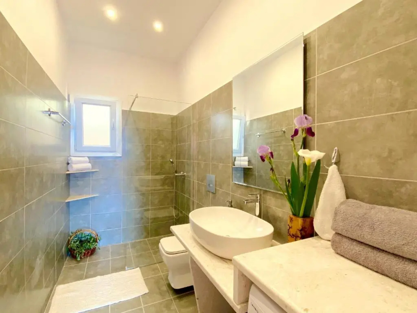 Nissaki Sunlight - New Home Above the beach