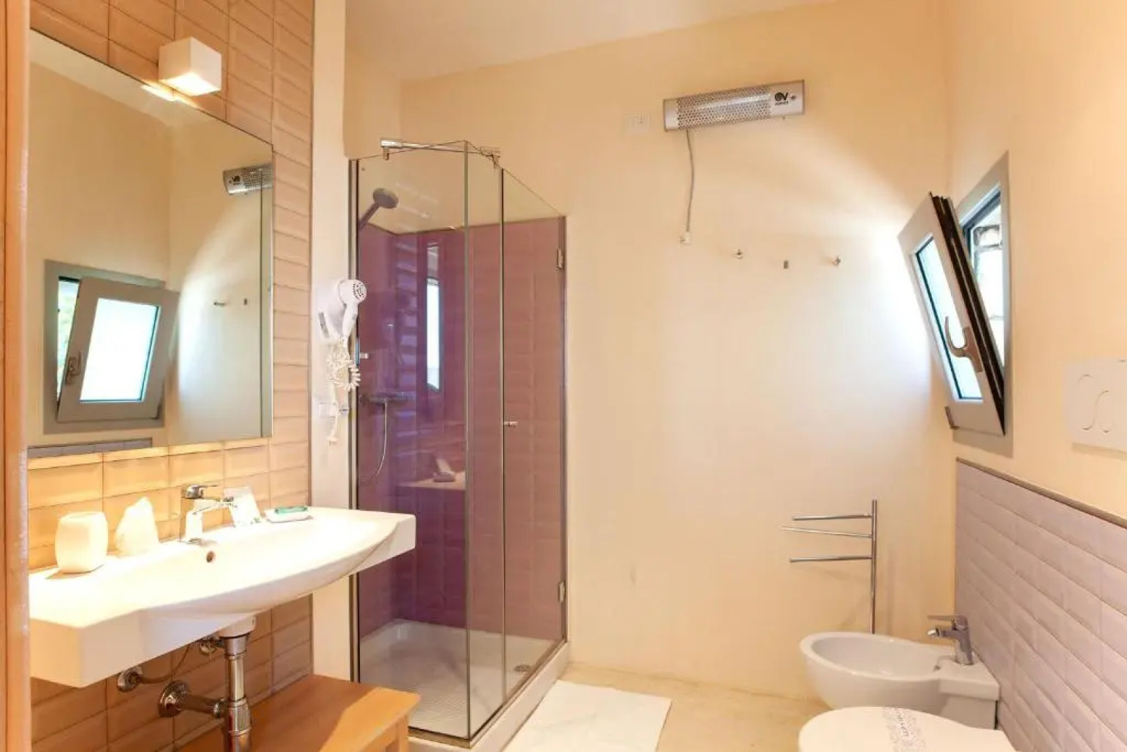 Masseria 8 camere e 10 bagni, piscina mare m880