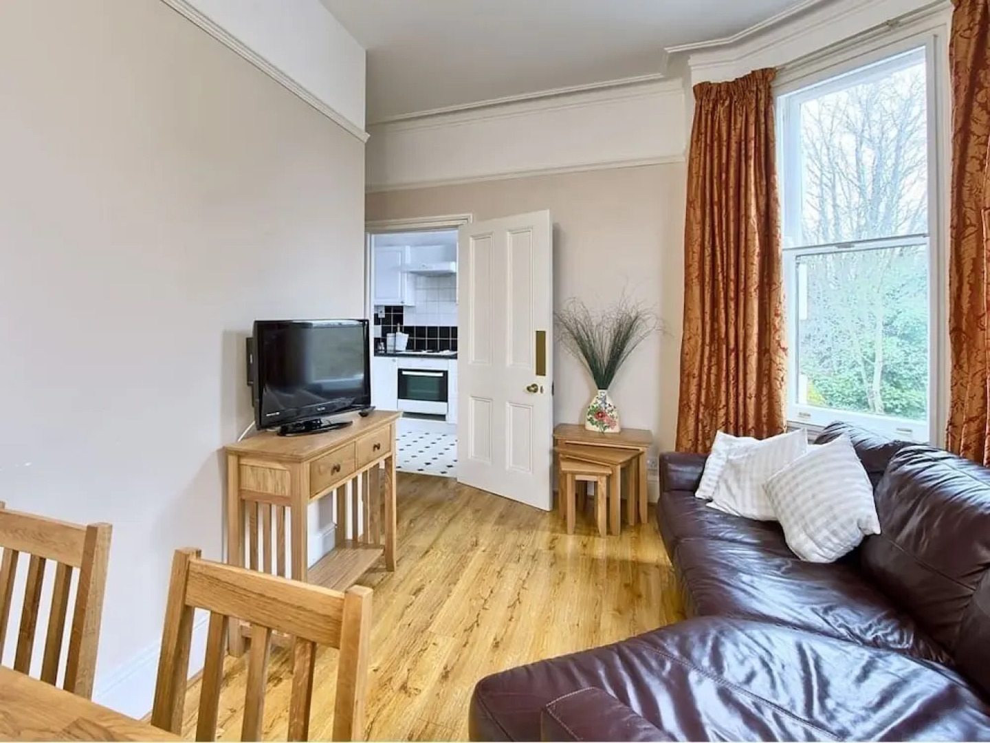 Glenthurston Apartments