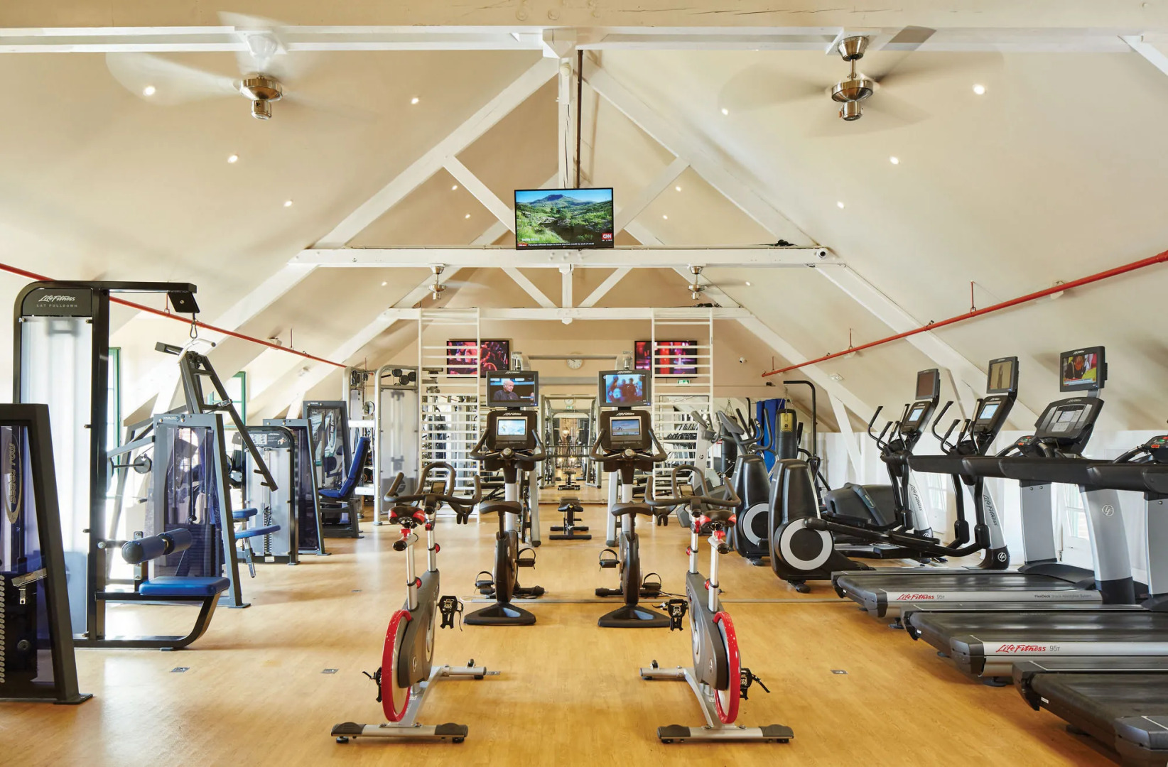 Отель Marriott Village d'Ile-de-France