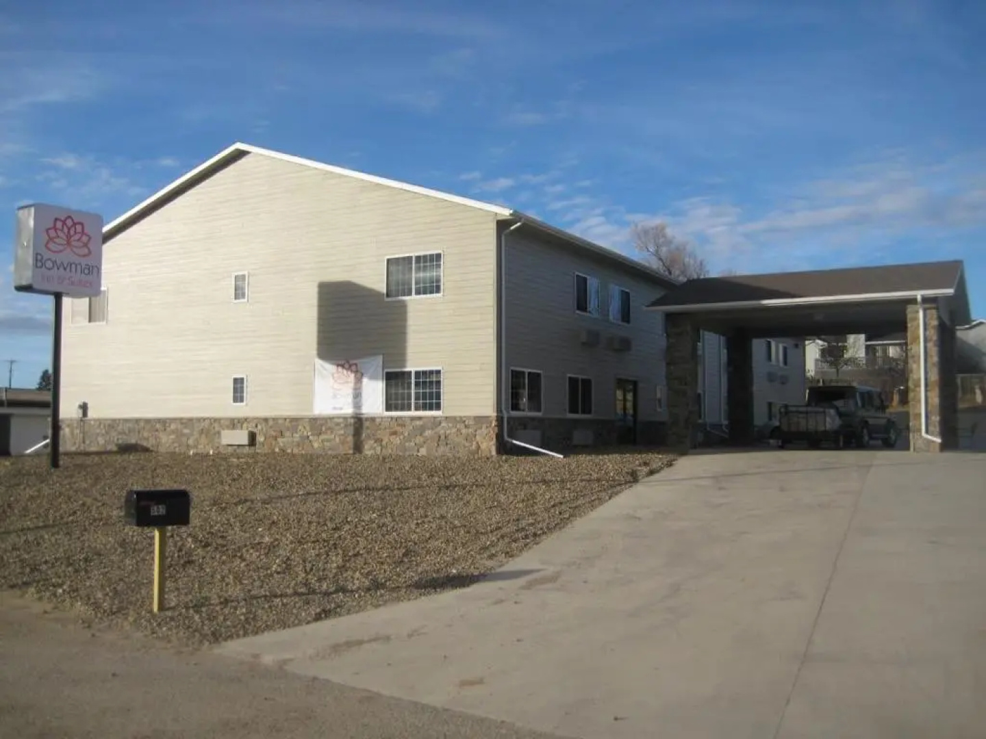 Bowman Inn & Suites