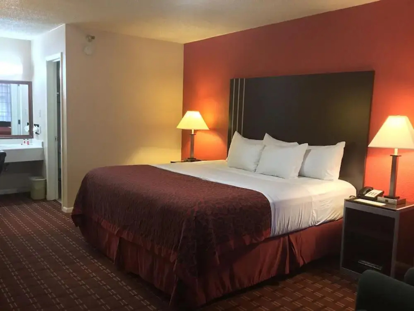 Executive Inn and Suites College Station