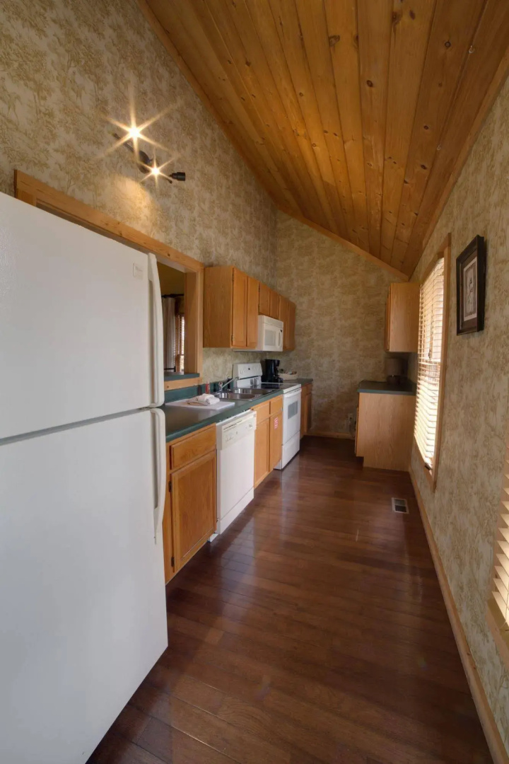Dancing Bear Lodge