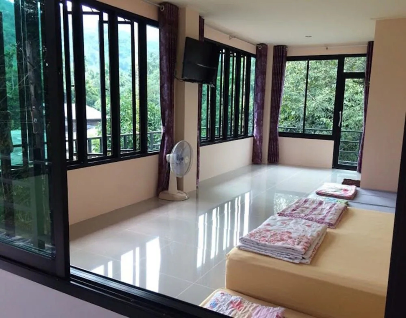 Wang Tey Homestay Khiri Wong